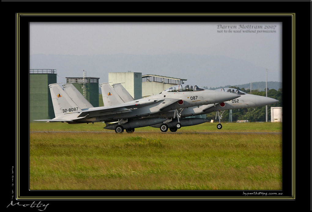 Mottys-F-15-087_2007_10_03_1905-LR-web