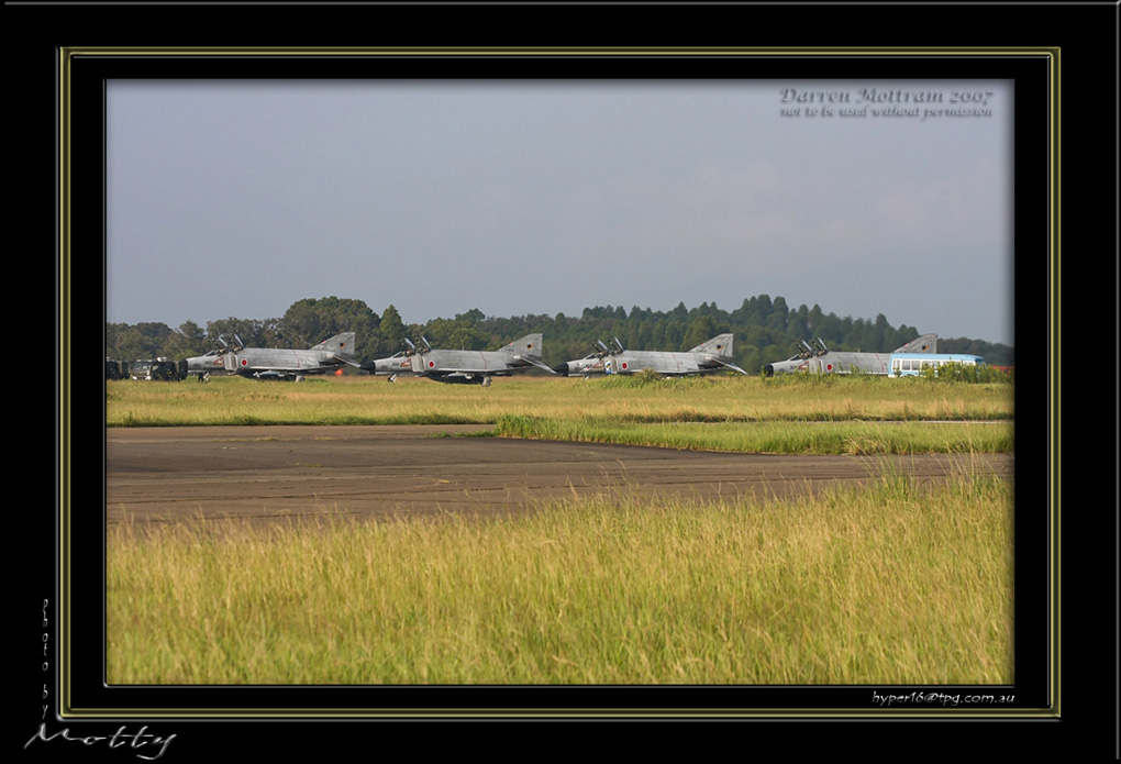 Mottys-F-4EJ-various_2007_10_04_2333-LR-web