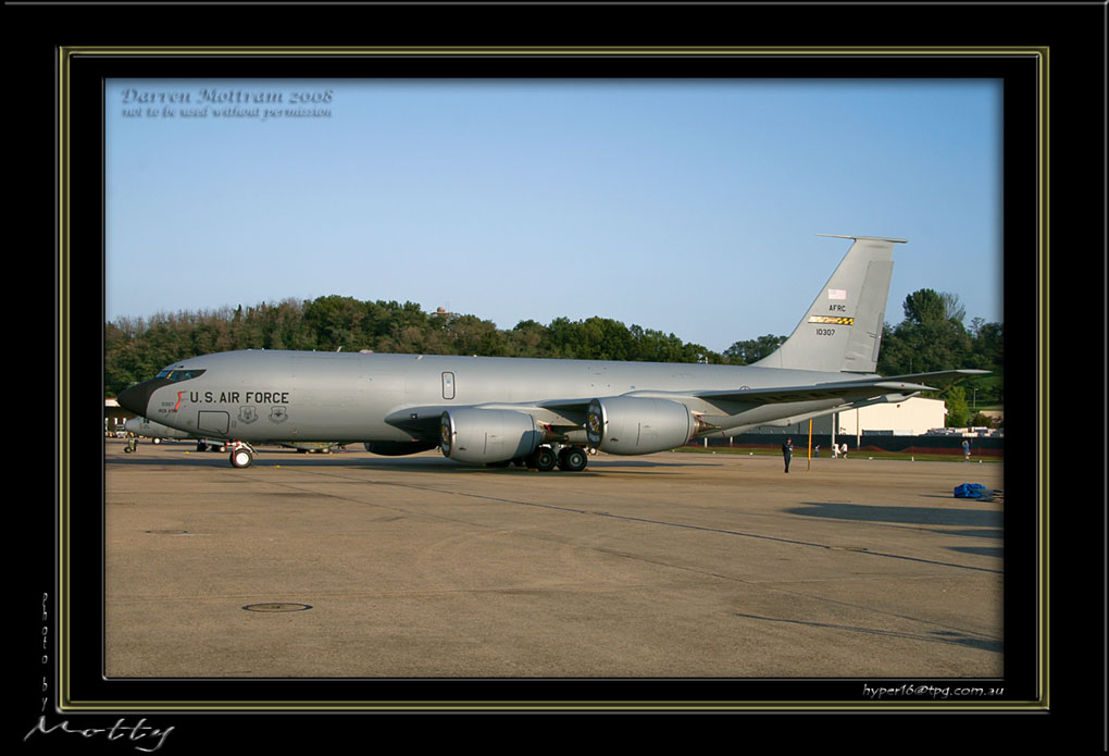 Mottys-KC-135-01_2007_10_06_2031-LR