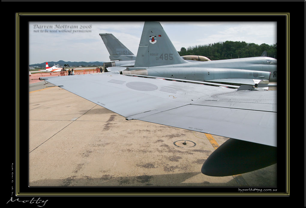 Mottys-ROKAF-F-4E-Details-23_2007_10_06_144-LR-1