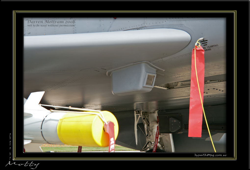 Mottys-ROKAF-F-4E-Details-54_2007_10_06_111-LR