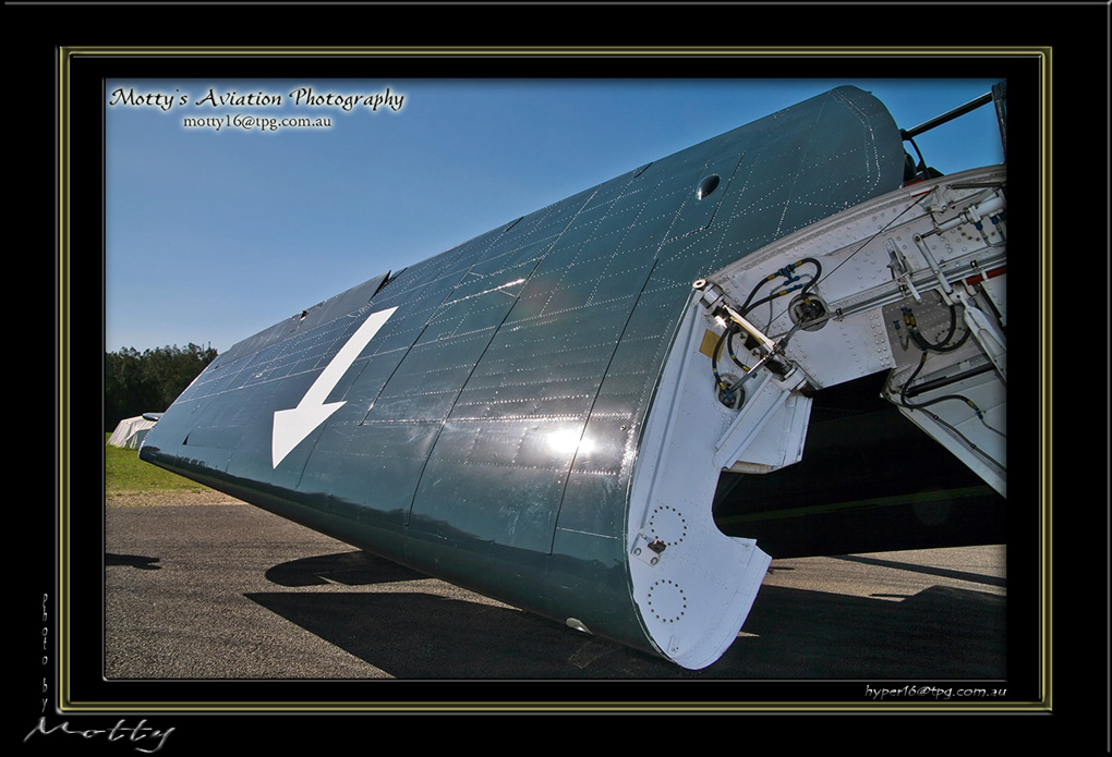 Mottys-Avenger-RW-0151-VH-MML-2009-04-17_8341-LR-1-001