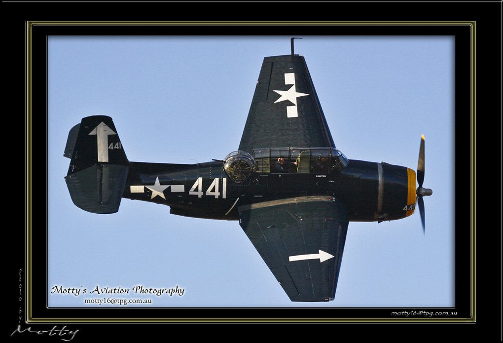 Mottys-Avenger-VH-MML_2009_08_08_8959-LR-001