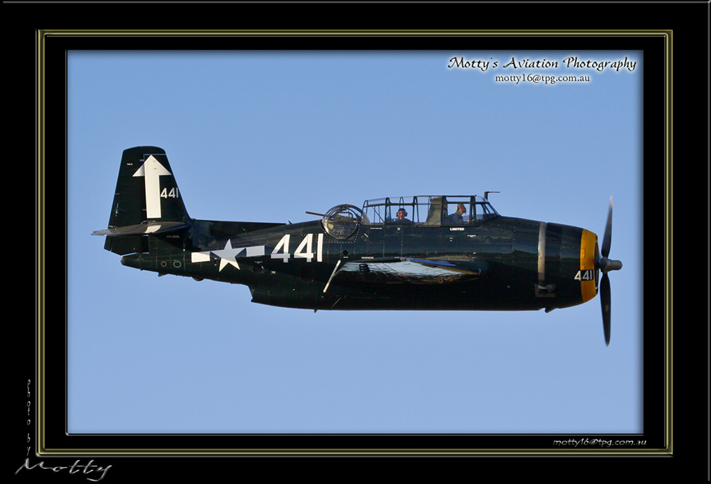 Mottys-Avenger-VH-MML_2009_08_08_9021-LR-001