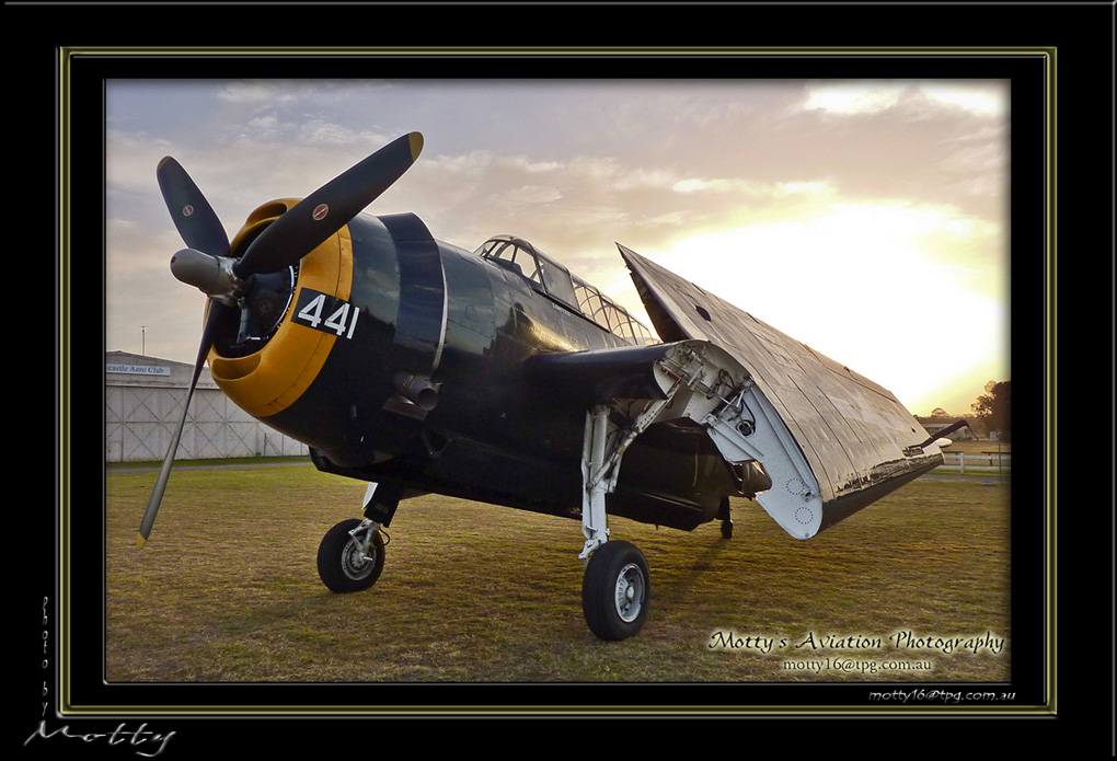 Mottys-Avenger-VH-MML_2009_08_25_064116-LR-001