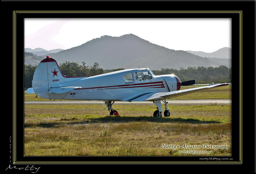 Mottys-YAK-VH-ZEX_2008_09_26_5613-LR-1-001