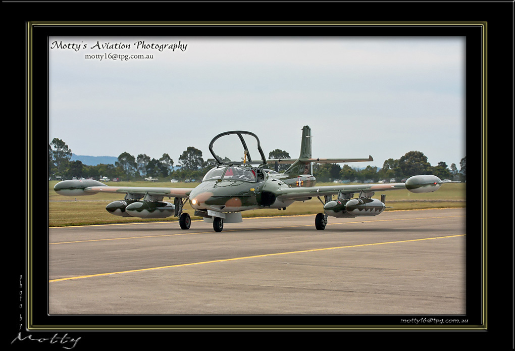 Mottys-Dragonfly-VH-AZD-5-2008_10_26_2227-LR-1-001