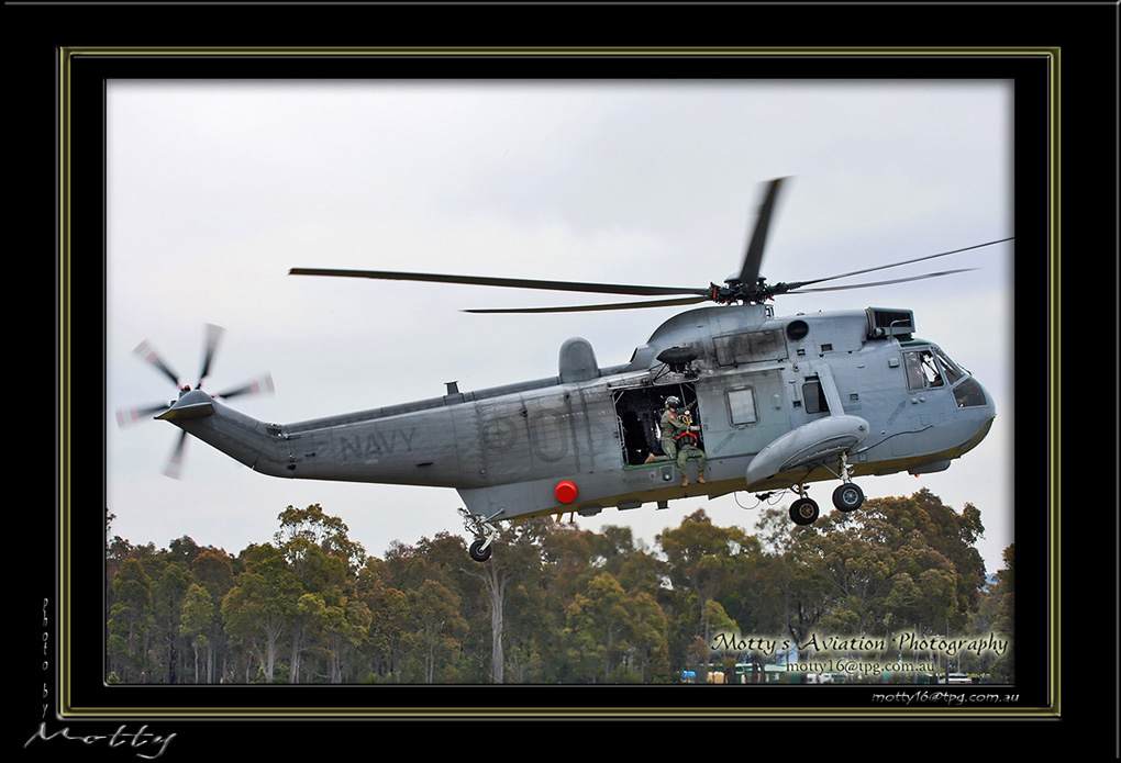 Mottys-Seaking-N16-114-2008_10_26_1804-LR-1-001