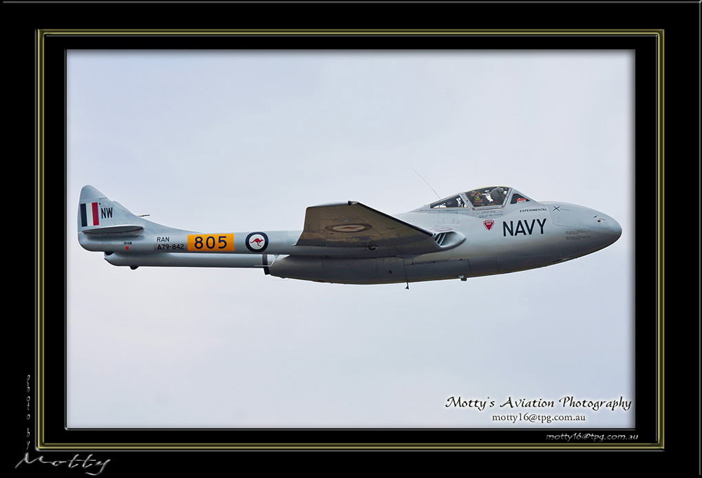 Mottys-Vampire-VH-VAM-2008_10_26_1989-LR-1--001