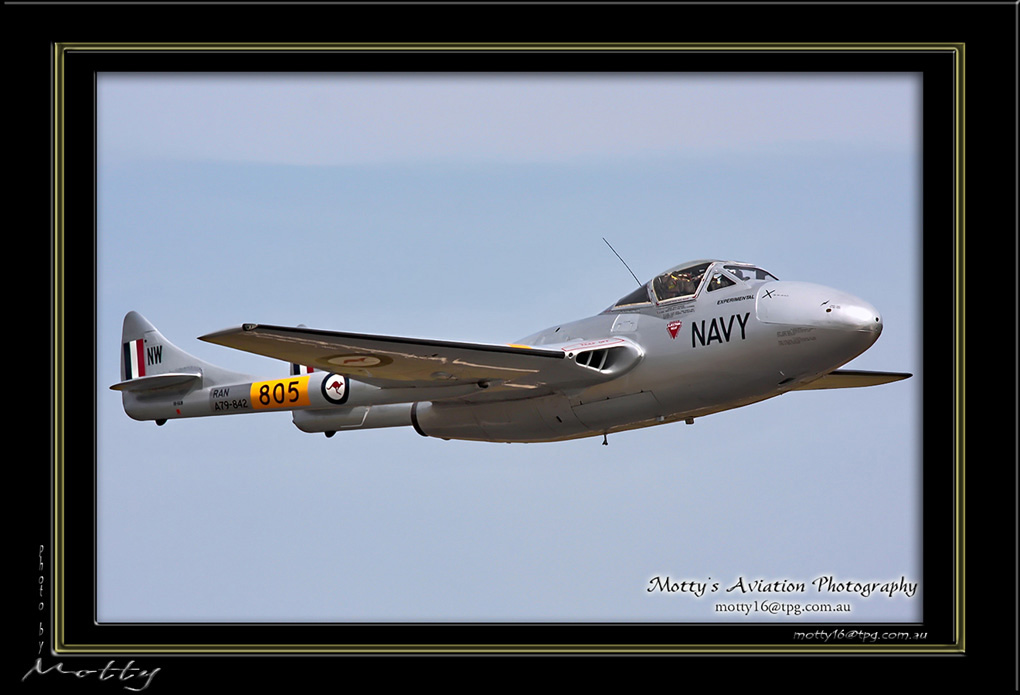 Mottys-Vampire-VH-VAM-2008_10_26_329-LR-1-001